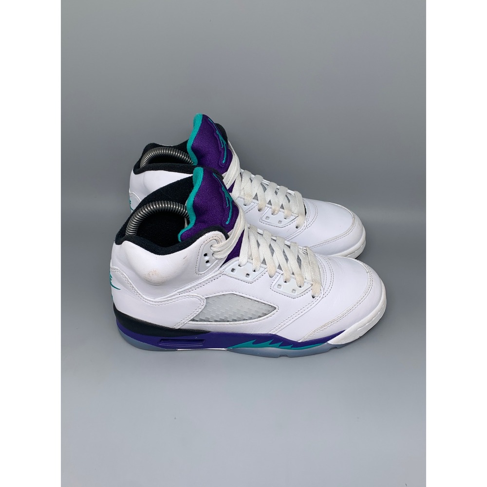 Jordan 5 Retro Grape Basketball Shoes HQ7980-100 Youth Sz 5Y Women's Sz 6.5